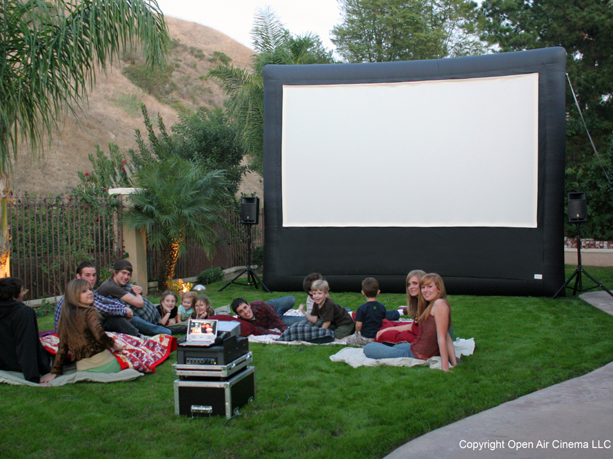 Open-Air-Cinema-02.jpg